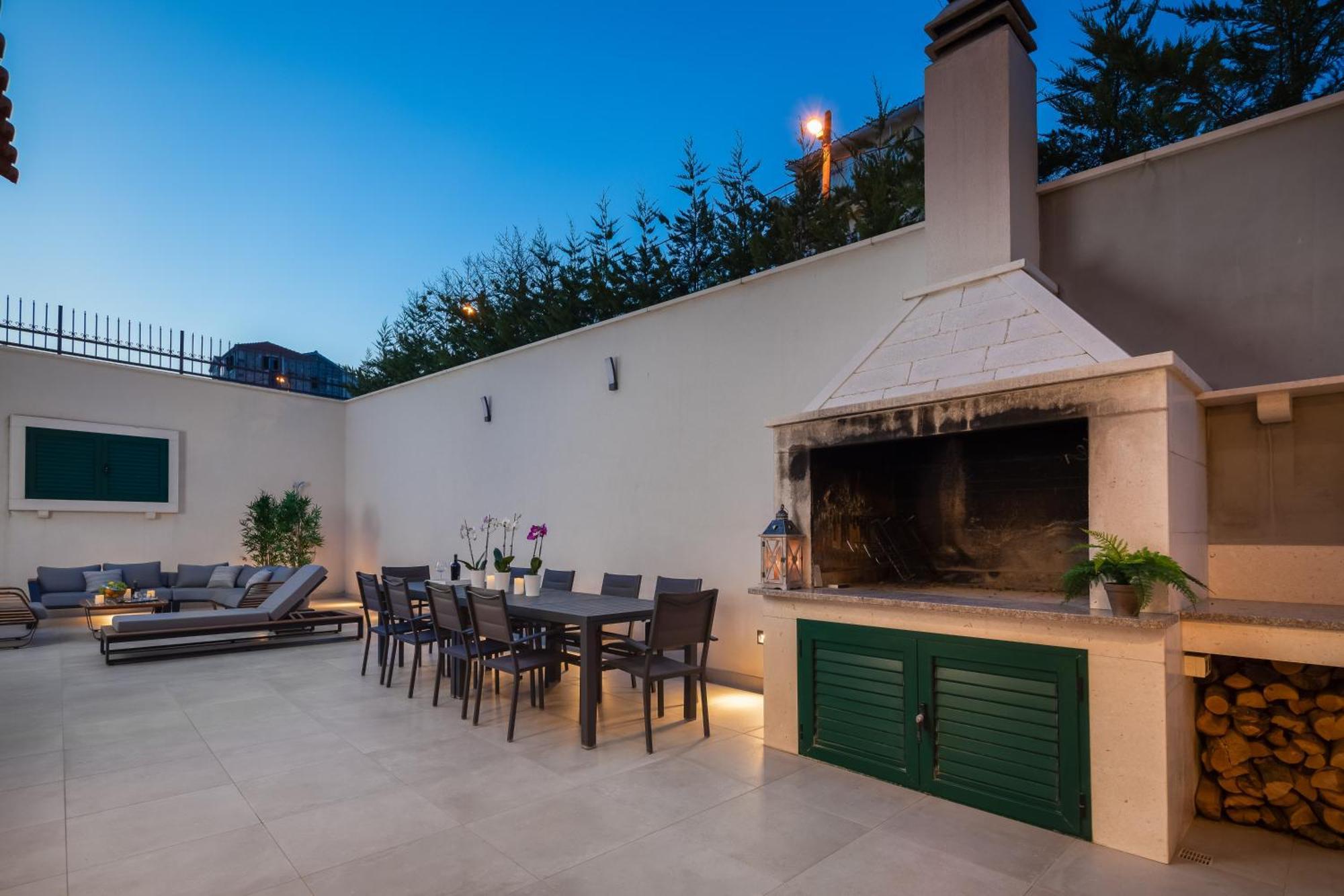 Epetium Beach Villa Split Exterior photo