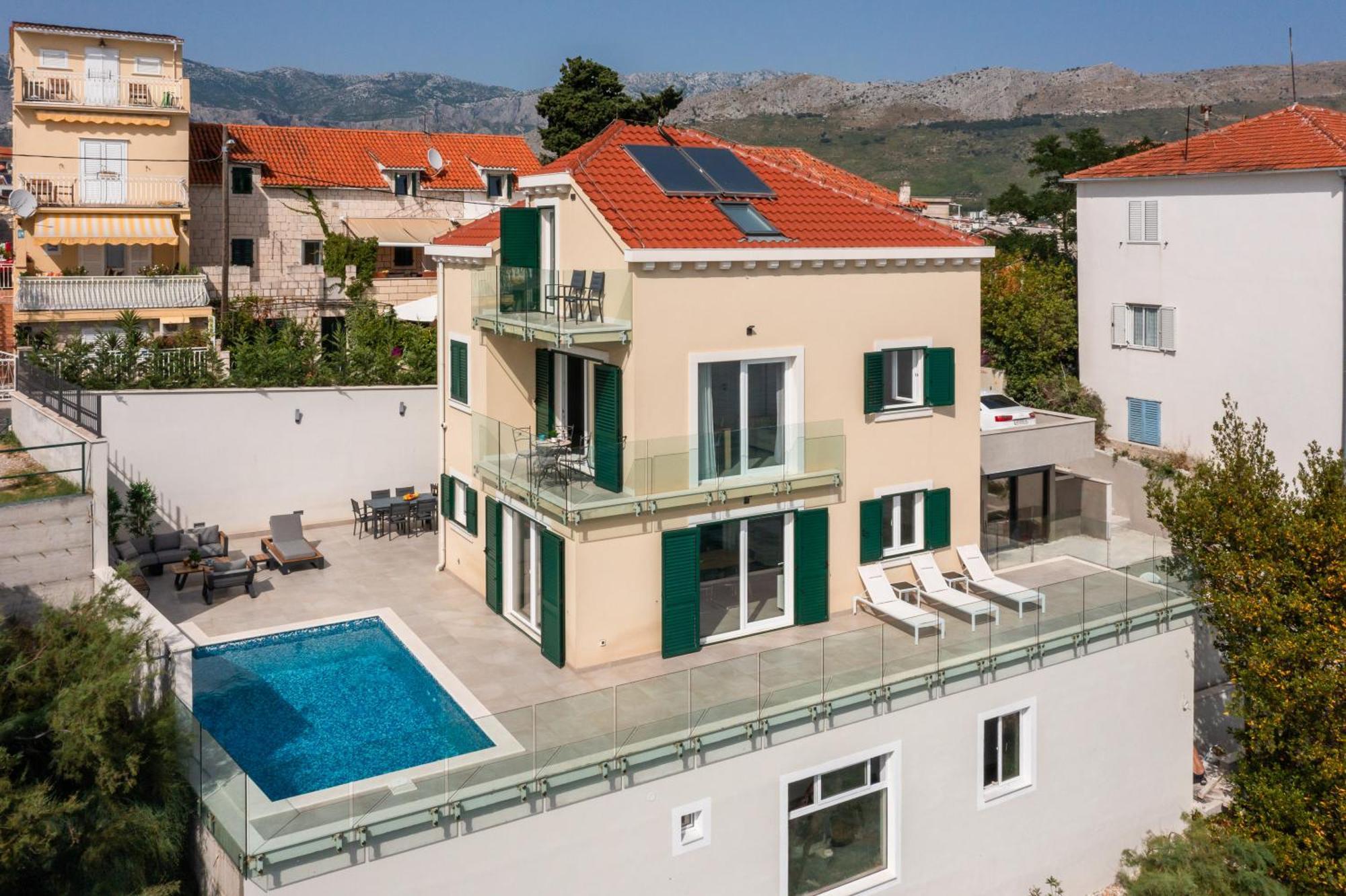 Epetium Beach Villa Split Exterior photo
